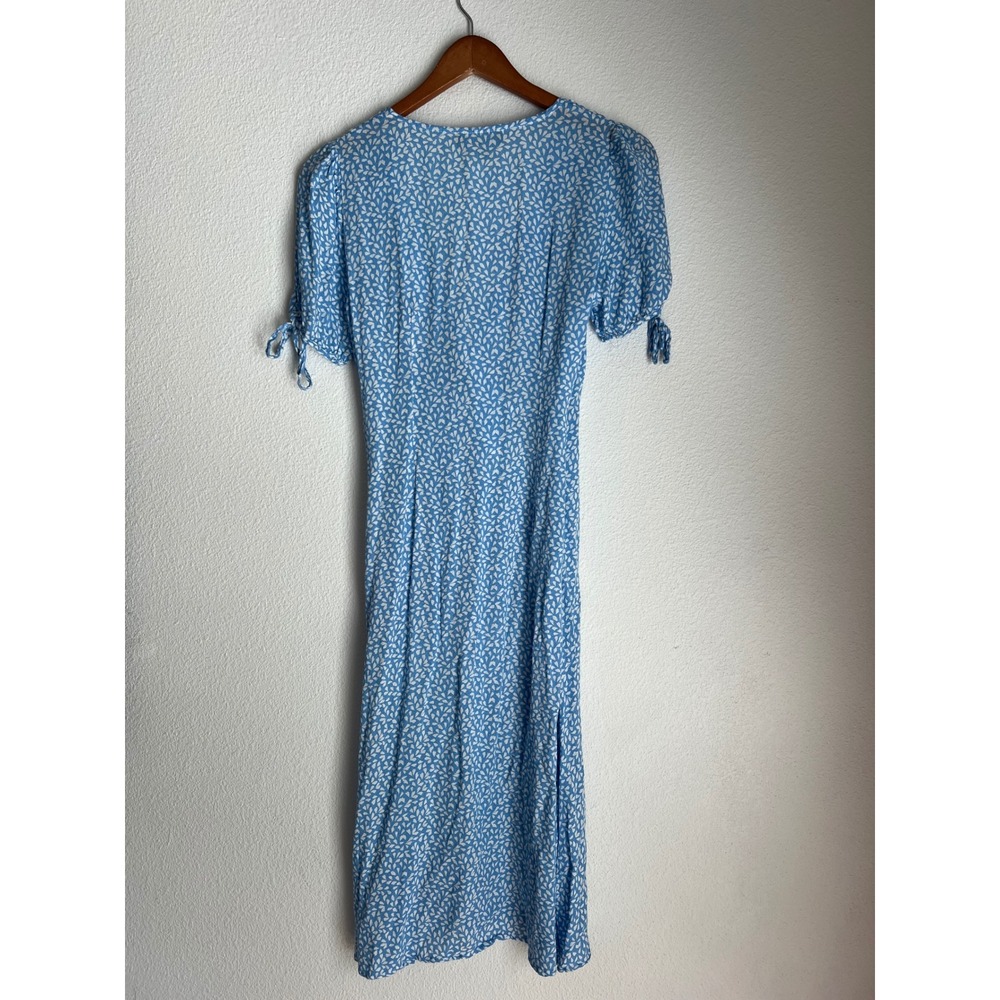 Lulus‎ Women's Midi Dress Blue White Floral Print Short Sleeve Casual - Picture 3 of 3